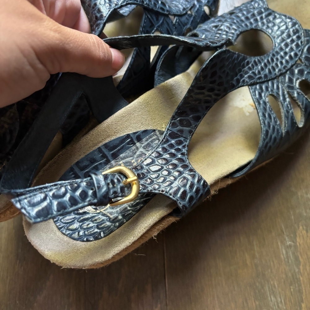 Earthies blue leather Wedges - Picture 6 of 7